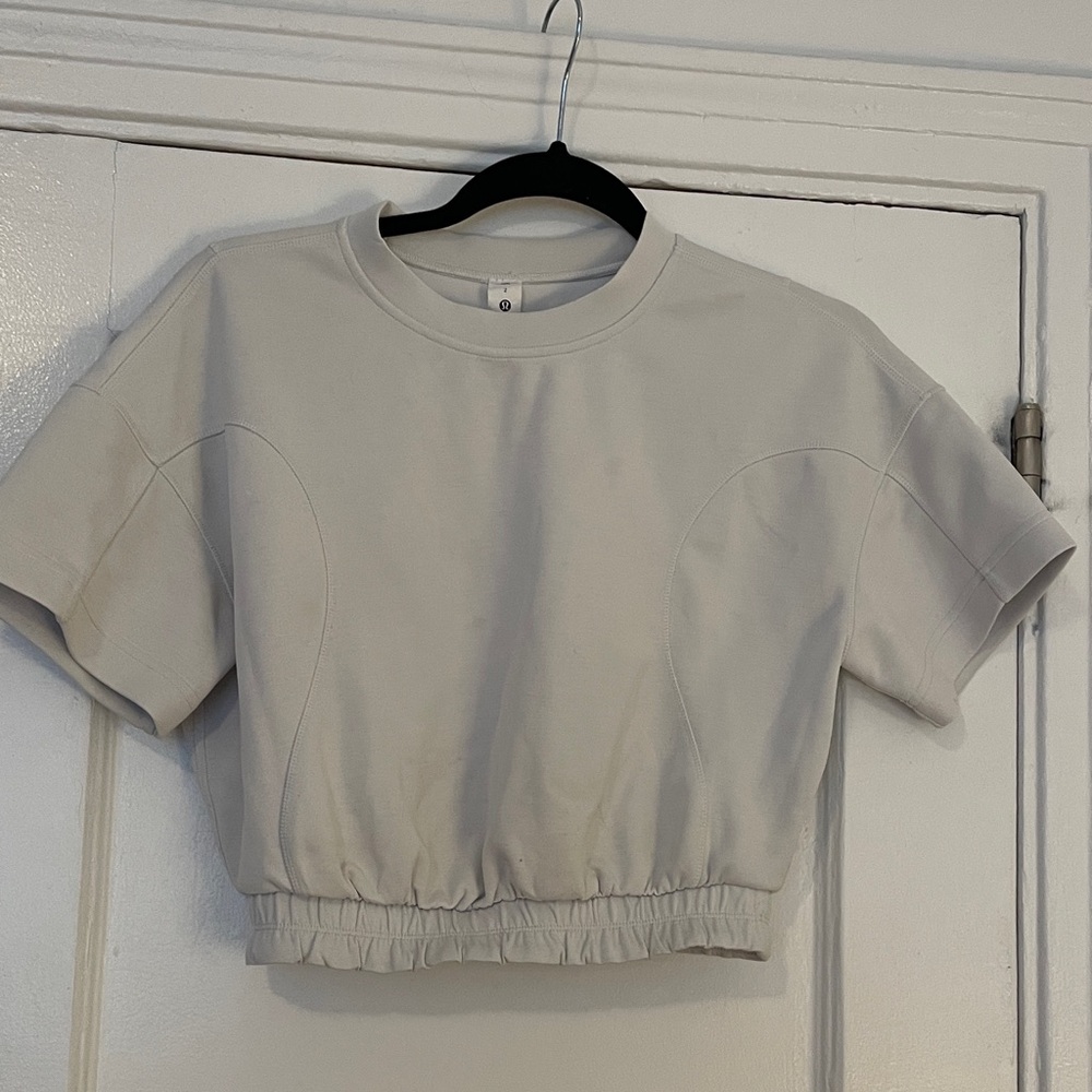Lululemon Soft Gray Cropped Sweatshirt